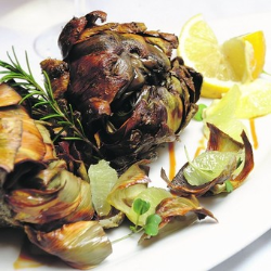 alcauciles fritados, maionese de cenoura